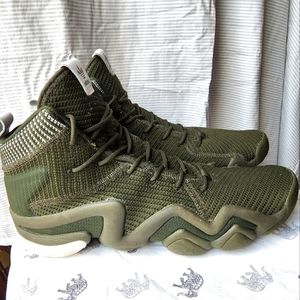 Adidas basketball size 12US